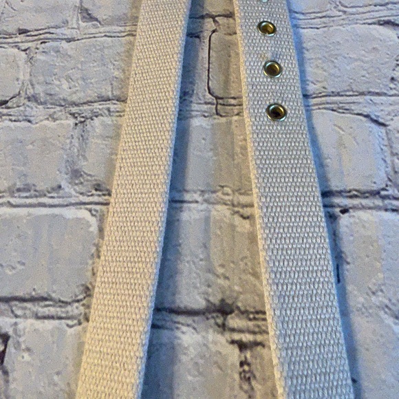 VINTAGE (1999) LIZ CLAIBORNE BEIGE FABRIC/CARMEL LEATHER TRIM BELT SIZE MEDIUM - Picture 5 of 8